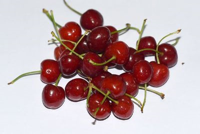 山亭火樱桃
